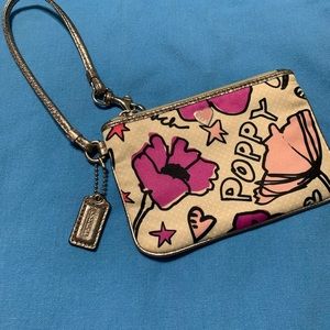 Poppy Wristlet